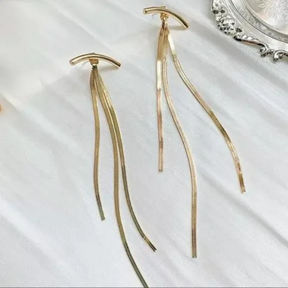 NEW 18K ROSE GOLD LONG TASSEL ARC EARRINGS - Picture 3 of 6